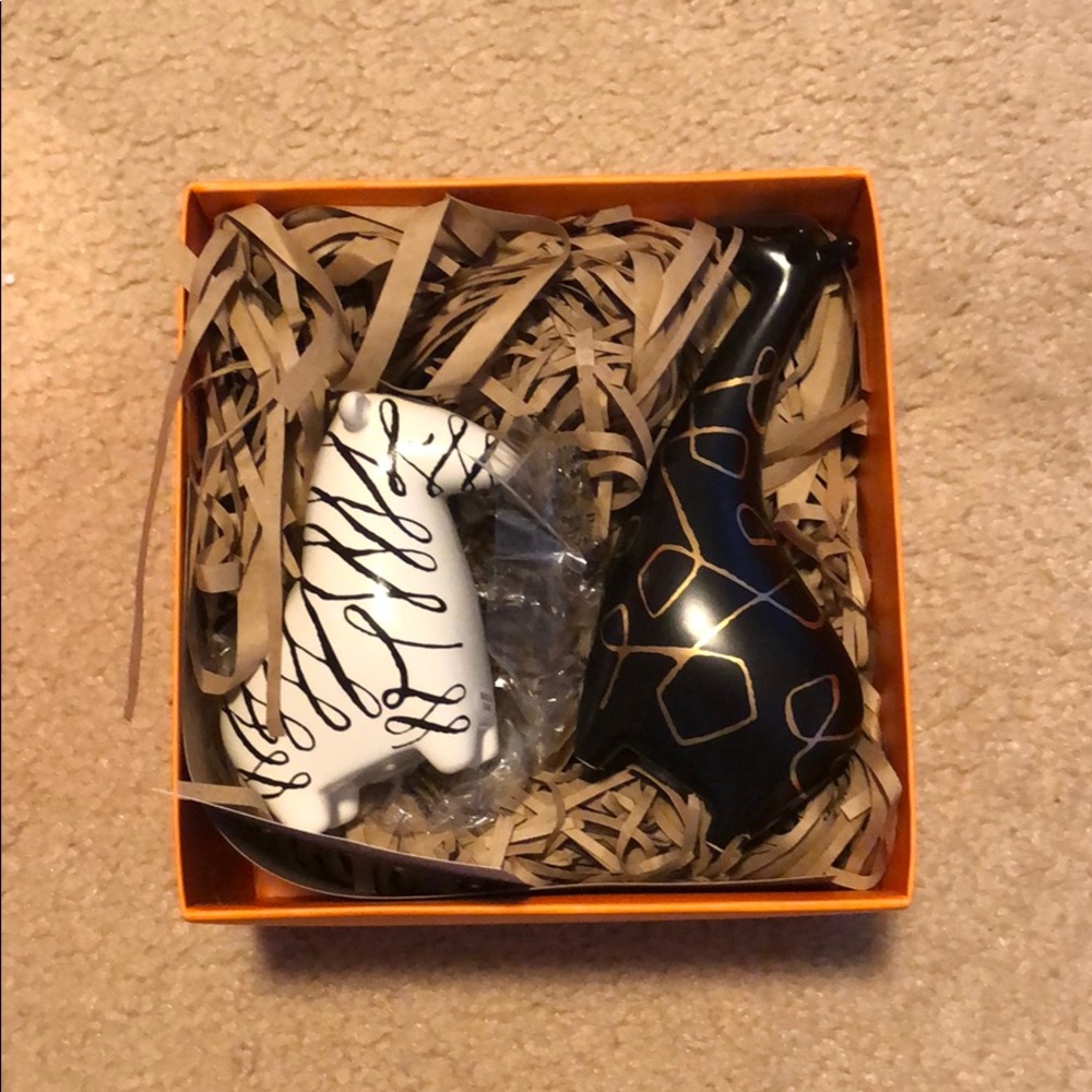 kate spade salt/pepper shaker set